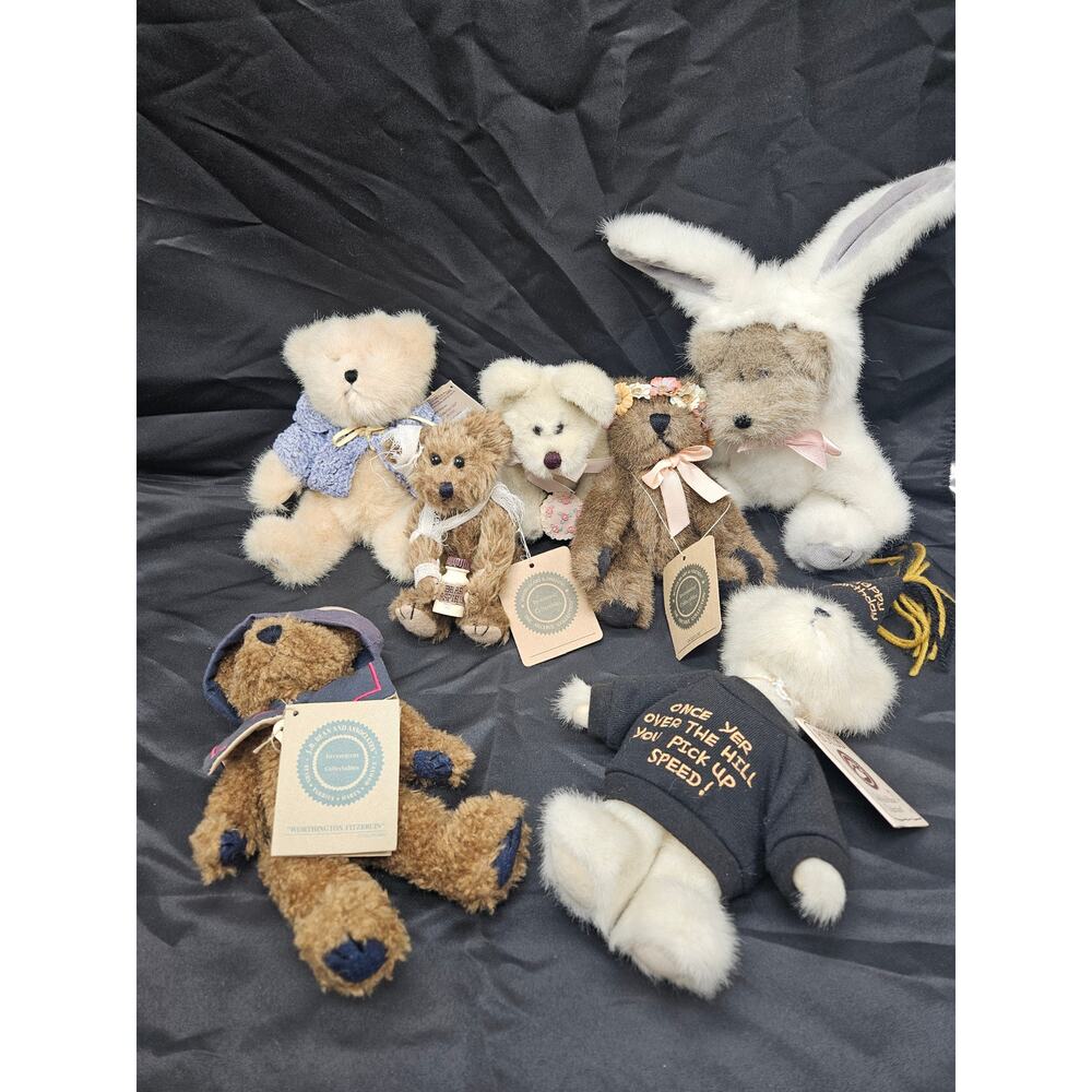 Vintage Boyd's Bears Lot of 7 Small Mini Bears Birthday Bunny Injury Daisy Plush